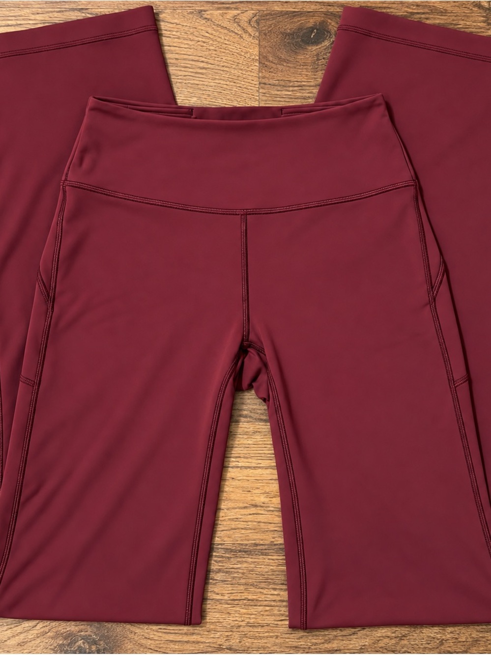 Lululemon Women’s Burgundy Flare Leggings Pants Size 6